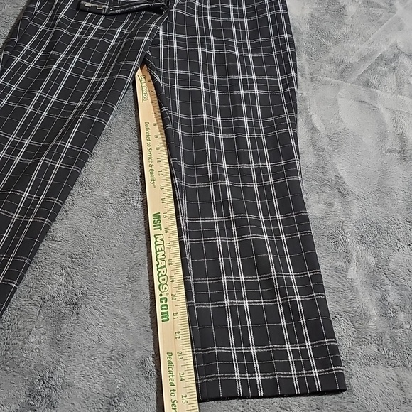 Ann Taylor Factory Petite Straight Leg Plaid Pants Black White Heavy Knit Size 8 - Picture 6 of 10